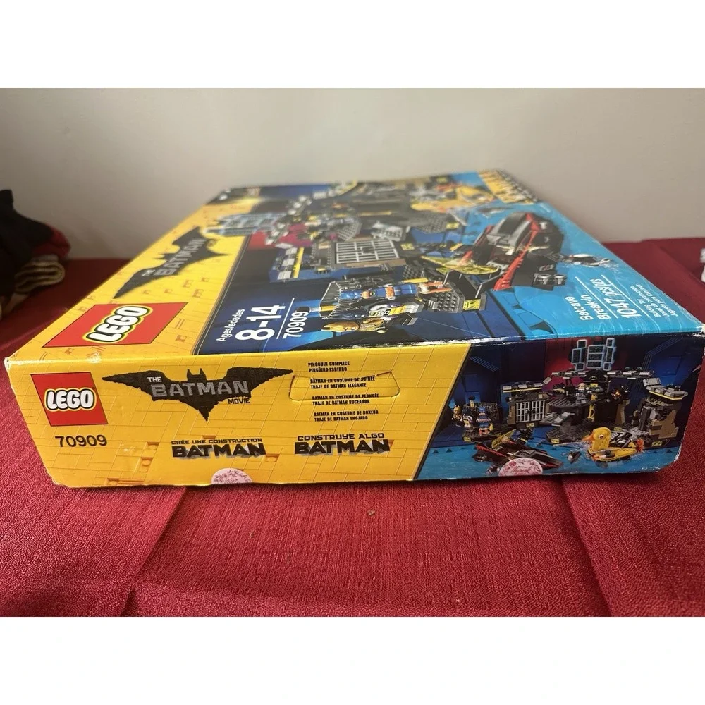LEGO The Batman Movie Batcave Break-in 70909 Building Toy Set 1047 Pcs New